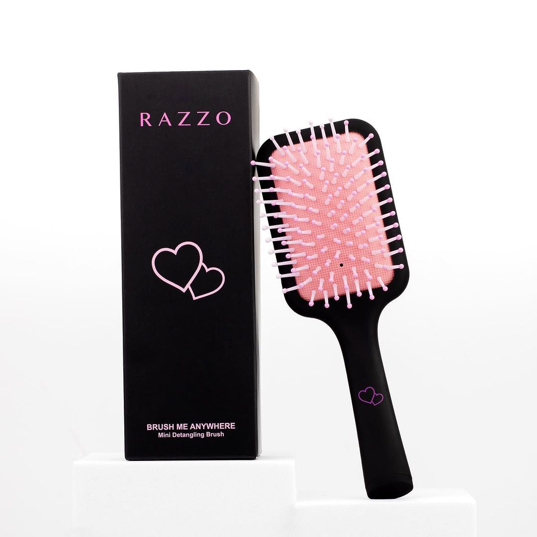 Razzo Brush Me Anywhere Brush